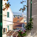 Aspalathos Romantic Retreat Apartment Split