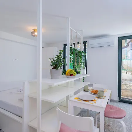 Aspalathos Romantic Retreat Apartman